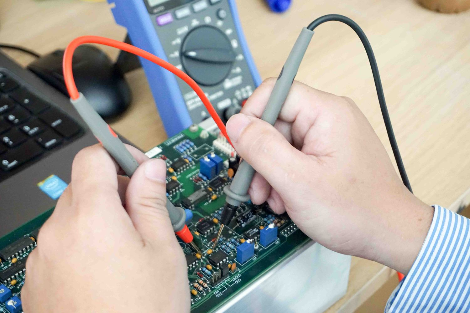 service alat laboratorium murah