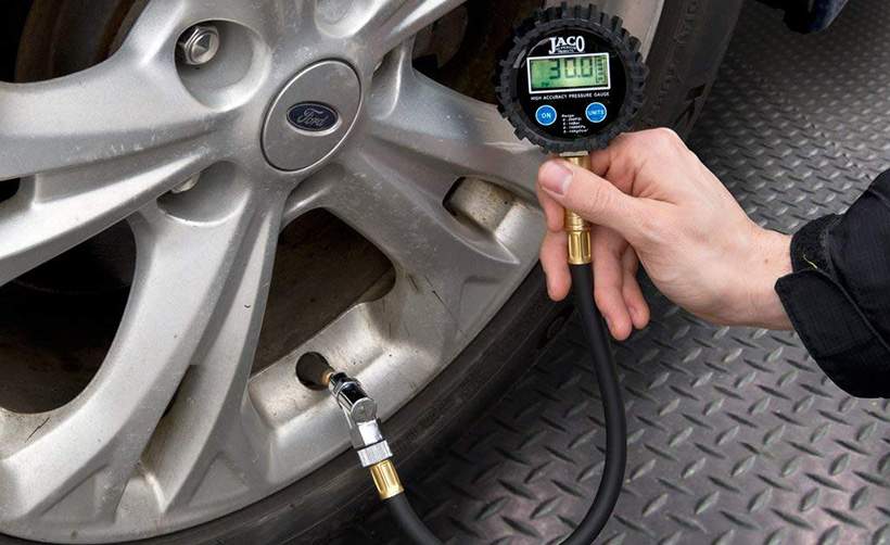 tire pressure gauge adalah