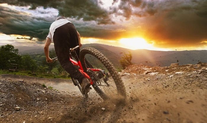 gaya gesek ban sepeda