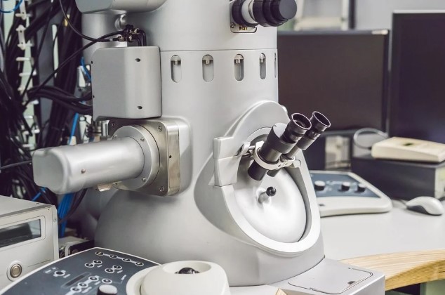 Tantangan dan Inovasi di Bidang Mikroskopi Elektron