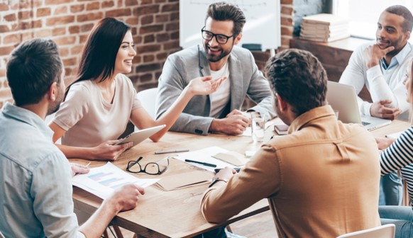 Implementasi Nilai-nilai Organisasi melalui Kebijakan Perusahaan