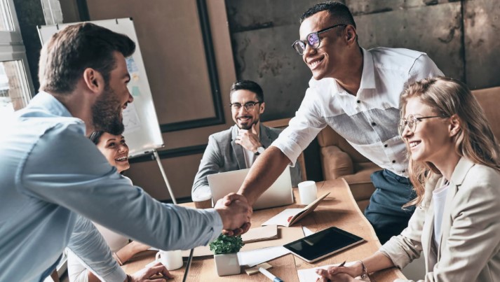 Peran Kepemimpinan dalam Membangun Budaya Organisasi