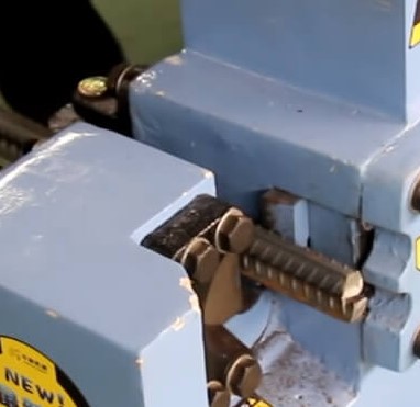 Penggunaan Rebar Cutter